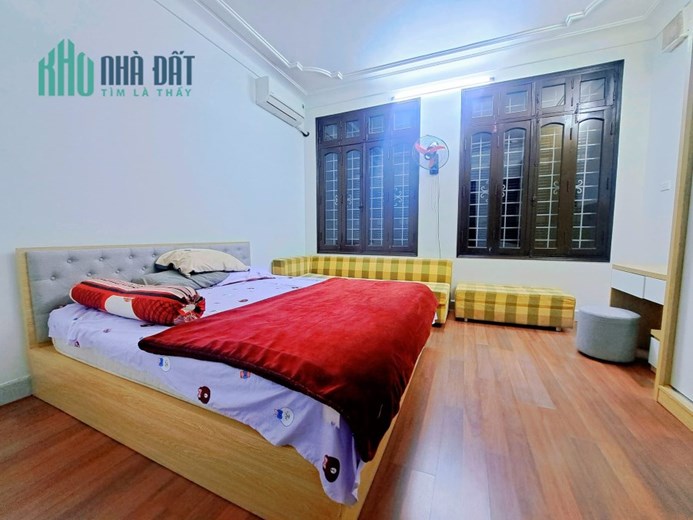 Bán nhà Kim Mã Thượng 89/109m², 4 tầng, MT 4.6m, Chào giá 13.3 tỷ Ba Đình. Chi tiết liên hệ :