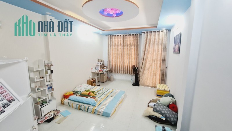 Bán Nhà Thạch Lam,Phú Thạnh,Tân Phú, 4 Tầng,( 4m x 15.5m  )Chỉ 5.6 Tỷ