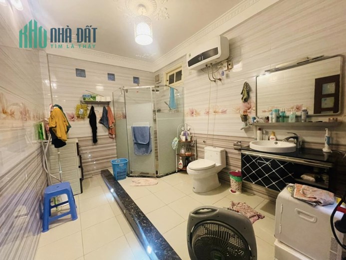 GẦN PHỐ, NGÕ Ô TÔ, NHÀ ĐẸP Ở NGAY – Nhà 4 tầng Lý Nam Đế 36m2 giá 7.1 tỷ