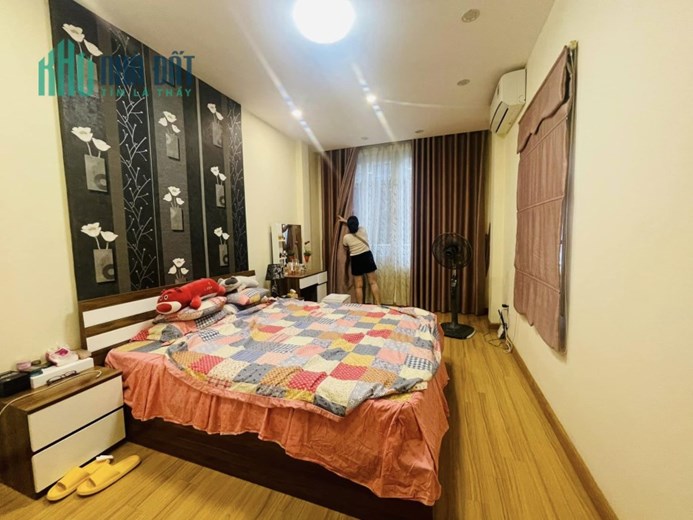 GẦN PHỐ, NGÕ Ô TÔ, NHÀ ĐẸP Ở NGAY – Nhà 4 tầng Lý Nam Đế 36m2 giá 7.1 tỷ