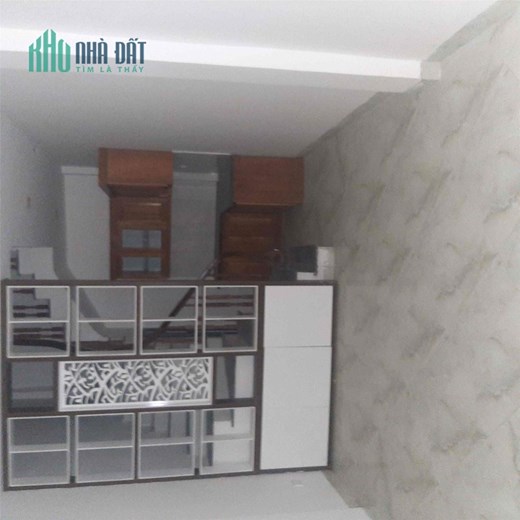 Ngọc Lâm-Gia Thụy 30mv -  3 tầng , 2 thoáng  trước sau 
Nhà dân xây