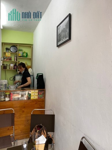 Bán nhanh nhà và cửa hàng mặt phố Bà Triệu, gần Vincom Bà Triệu, DT 20m2.