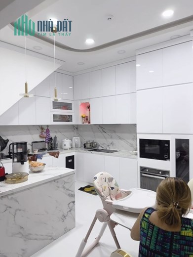 Bán Nhà Lê Hồng Phong, Quận 10, 83m2, Ngang 5.5M, Hẻm Xe Hơi, Kinh Doanh