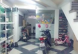Bán nhà ngõ 193 Hồ Sen, diện tích 42m 4 tầng GIÁ 2.5 tỉ