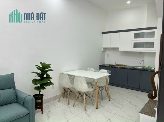 Bán nhà dân xây độc lập Nguyễn Công Trứ 31m 3 tầng GIÁ 1.85 tỉ lô góc, ngõ nông
