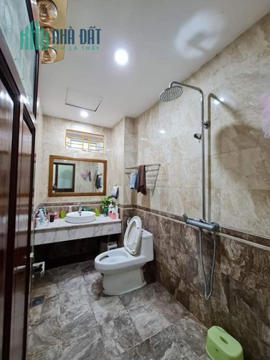 Bán nhà LÔ GÓC phân lô phố Quan Nhân 45m 5 tầng mặt tiền 4.5m ô tô vào nhà ở ngay nhỉnh 8 tỷ