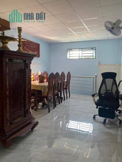 NHÀ 2 LẦU PHẠM HỮU LẦU PHƯỚC KIỂN, 140m2 chỉ 2.x tỷ