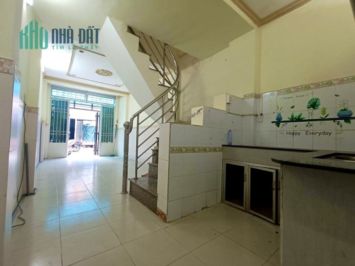 Bán nhà 31m2 , SHR , hẻm xe tải 2tang Gần Phan Huy Ích , chợ , 3 tỷ nhỉnh . LH 0932030061