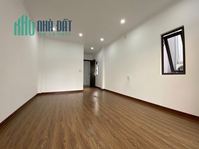 Cơ hội đầu tư- Nhà phố 5 tầng mới xây tại VŨ XUÂN THIỀU. Ô tô đỗ cửa.