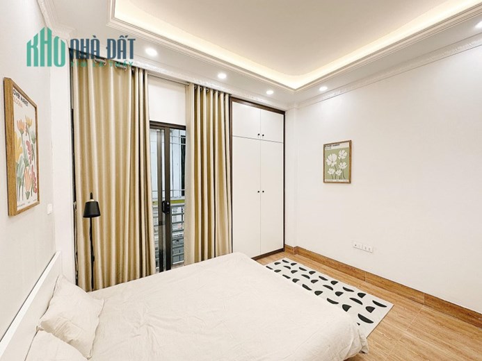 Studio Dương Quảng Hàm, mới đẹp, PCCC đảm bảo, 28m2, giá 3tr9 có bớt