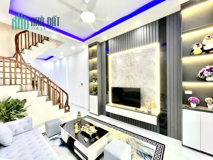 Chính chủ cần bán Nhà Minh Khai 44m2- 4T ở luôn ô tô, nói không với quy hoạch , giá rẻ chỉ 3 tỷ 75