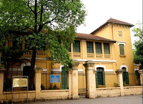 MẶT PHỐ, LÔ GÓC  NGÃ 4 VĂN CAO, BA ĐÌNH, BIỆT THƯ- BUILDING- KHÁCH SẠN: 240M2, MT11M, 62 TỶ