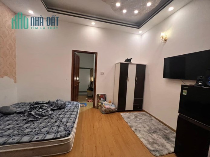 Bán Nhà 3 tầng, Huỳnh Tấn Phát, Nhà Bè, 6x9m, chỉ 5.x tỷ