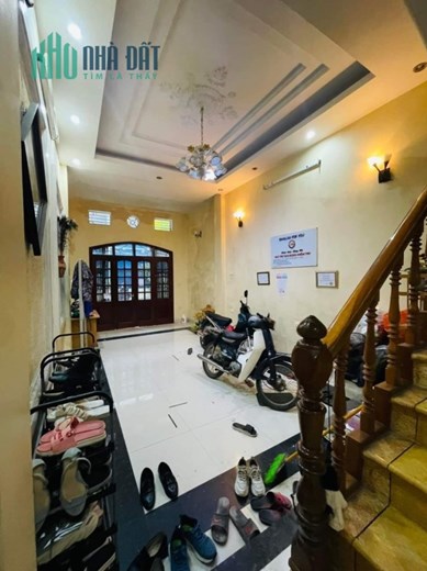 Bán nhà Phạm Tuấn Tài, Bắc Từ Liêm. 62mx4; giá 11 tỷ 9.