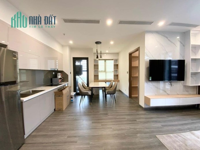 Chính chủ! Bán chung cư 15T, Nguyễn Thị Định, 2pn, 2wc, ở ngay. 0975118822.