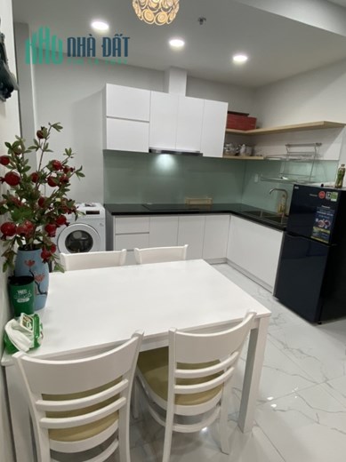 Cần bán gấp căn hộ ngay vincom Dĩ An ngã tư 550 căn 2pn full nội thất giá chỉ 1,550ty bao thuế phí