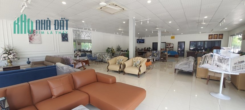 Cho thuê mặt bằng căn góc khu đô thị Hà Tiên  👉DT 243m2 💥Giá 35tr/tháng