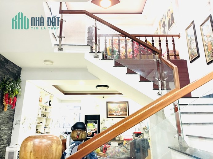 Bán Nhà Mặt Tiền Gần Lê Văn Hiến Quận Ngũ Hành Sơn Đà Nẵng 95m2 3 Tầng Chỉ 4,X Tỷ
