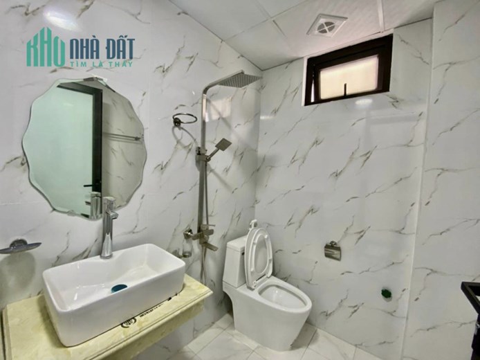 Nhà đẹp giá rẻ, chỉ 2.6x tỷ có ngay nhà 4 tầng ở Di Trạch, 30m ra đường ô tô, gần nhà Văn Hóa