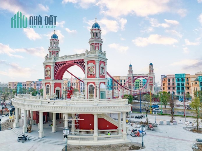 Miễn phí 24 tháng khi thuê shophouse Vinhomes Grand World Hà Nội