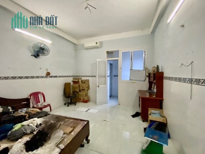Nhà Phan Huy Ích, HXH, 4m x 15m, 4 tầng chỉ 5.3 tỷ TL