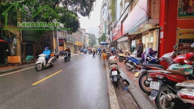 Chính chủ bán gấp Mặt phố Nguyễn Thái Học giá 31.8 tỷ, 40mx7 tầng, thang máy