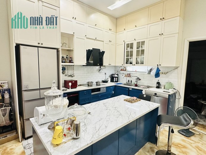 TIẾP TỤC BÁN 1 CĂN NHÀ PHỐ KHANG ĐIỀN - NỘI THẤT ĐẸP - 115M2 - GIÁ 11.8 TỶ TL