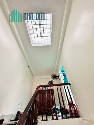 Bán nhà Phạm Ngọc Thạch 35m x 5T Lô Góc 2 sáng 15m ra ô tô siêu hiếm 4 tỷ