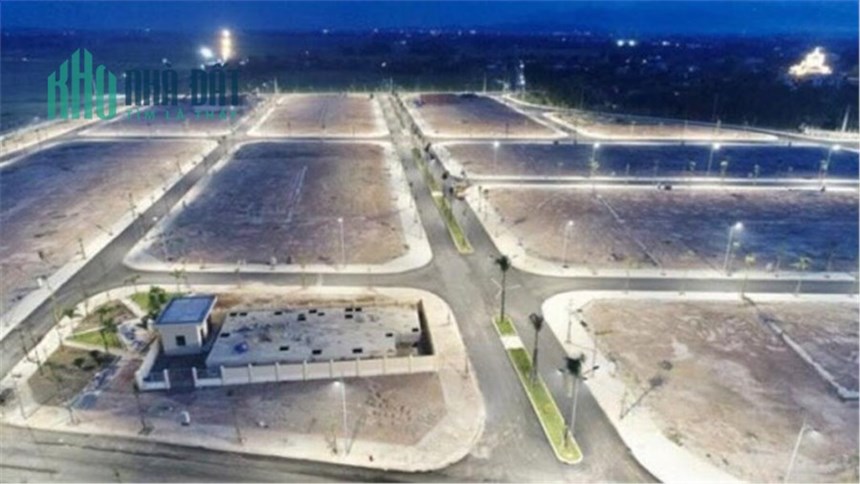 ĐẤT ĐẸP - GIÁ TỐT Cần Bán Nhanh Lô Đất Vị Trí Đẹp Tại Khu CN Mộ Đức , Quảng Ngãi