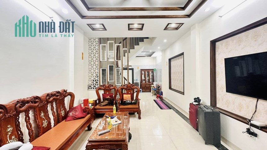 BÓC TEM ! KIM GIANG,HOÀNG MAI,45M²X5 T, 3.5m MT,ÔTÔ,KINH DOANH,5,3 tỷ.