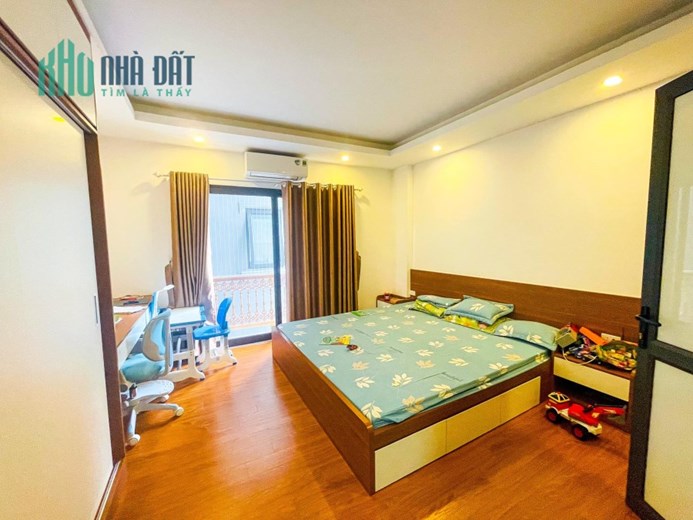 BÓC TEM ! KIM GIANG,HOÀNG MAI,45M²X5 T, 3.5m MT,ÔTÔ,KINH DOANH,5,3 tỷ.