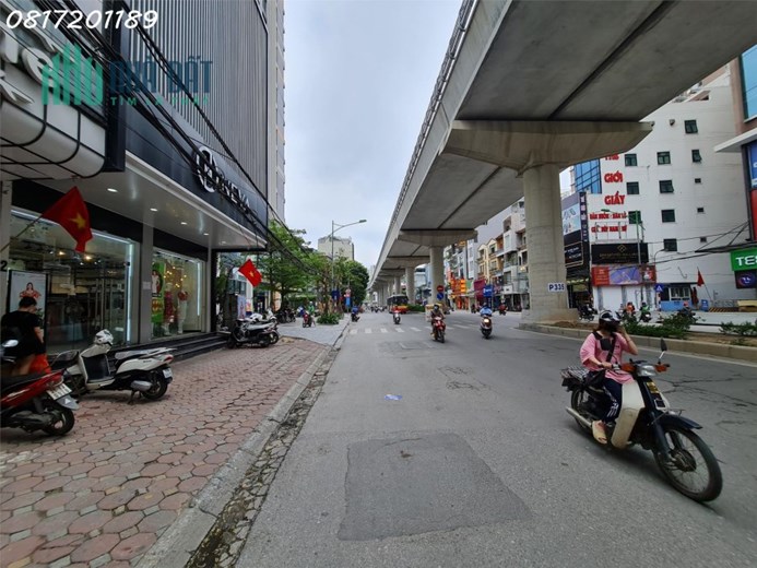 Nhà mặt phố Cầu Giấy, quận Cầu Giấy, DT siêu rộng 280m2, giá chỉ 87 tỷ
