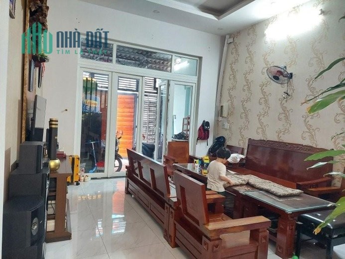 25// BÙI QUANG LÀ - P12 - GÒ VẤP. 91m2. NỞ HẬU.ĐƯỜNG 8M. NHÀ 3 TẦNG 5PN. BTCT SÂN THƯỢNG .TẶNG FULL