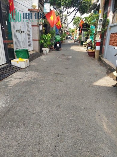 25// BÙI QUANG LÀ - P12 - GÒ VẤP. 91m2. NỞ HẬU.ĐƯỜNG 8M. NHÀ 3 TẦNG 5PN. BTCT SÂN THƯỢNG .TẶNG FULL