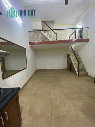 Chính chủ cho thuê nhà 3 tầng tại Thịnh Quang, Đống Đa, Hà Nội.