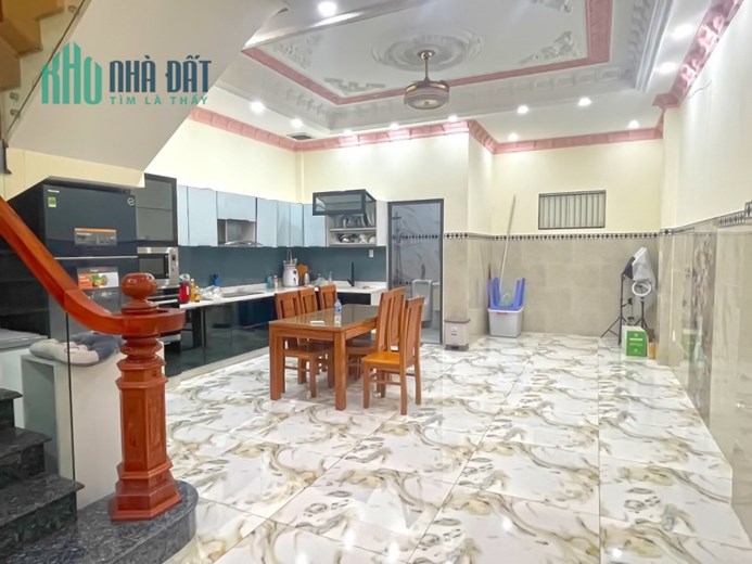 Nhà phố 3 lầu ST mặt tiền Nguyễn Văn Quỳ, Phường Phú Thuận, Quận 7
