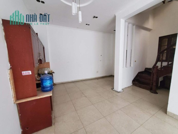 CẦU GIẤY - HỒ TÙNG MẬU - MẶT NGÕ Ô TÔ - Ô TÔ VÀO NHÀ - 60M2 X 4 TẦNG - MT 4M - LÔ GÓC 3 THOÁNG - KD