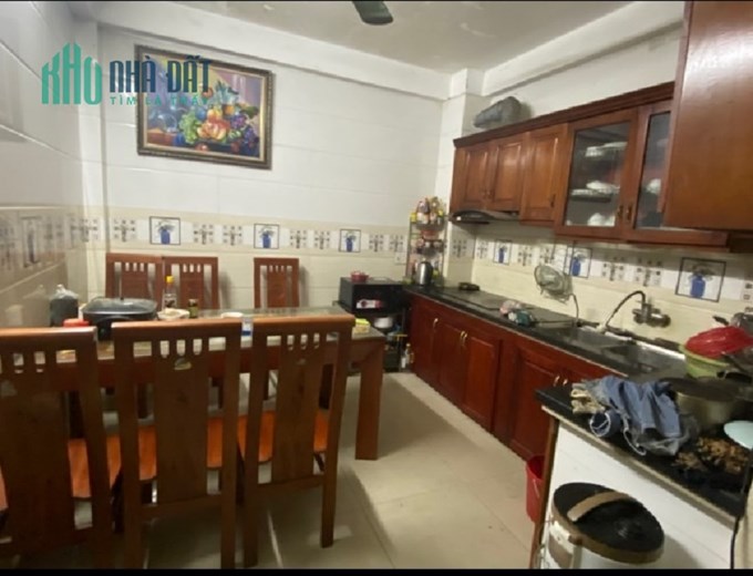 Bán nhà 5 tầng mới đẹp, phân lô, ô tô, tổ 13 thị trấn Đông Anh chỉ 2.7 tỷ