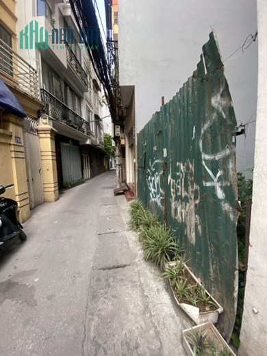 Bán gấp nhà Hoàng Hoa Thám.THANG MÁY,NGÕ THÔNG.Trung tâm BA ĐÌNH .30m.5.4 tỷ
