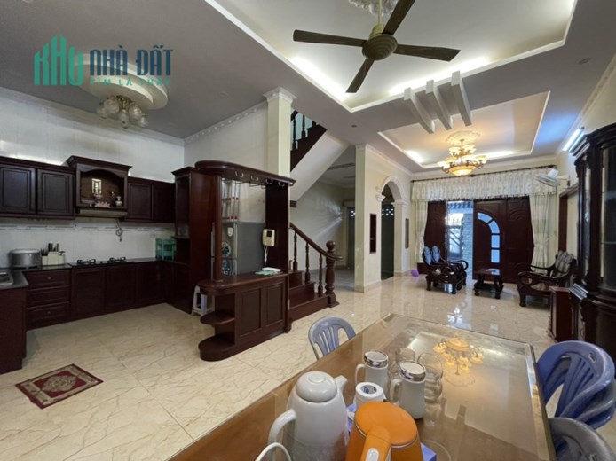 Cần cho thuê nhà nguyên căn tại 180/1 Ba Cu Vũng Tàu giá 15 triệu/tháng