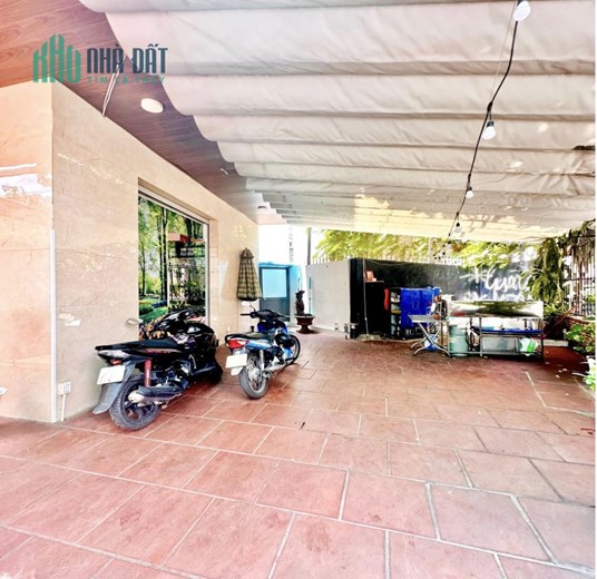 NHÀ ĐẸP - VỊ TRÍ ĐẸP - GIÁ CỰC TỐT CHO KHÁCH VỪA Ở VỪA KINH DOANH.