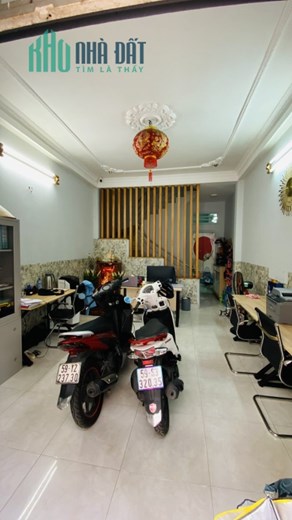 Kẹt tiền cần bán gấp Phan Văn Trị, Bình Thạnh hẻm xe tải 9.5ty, dân trí