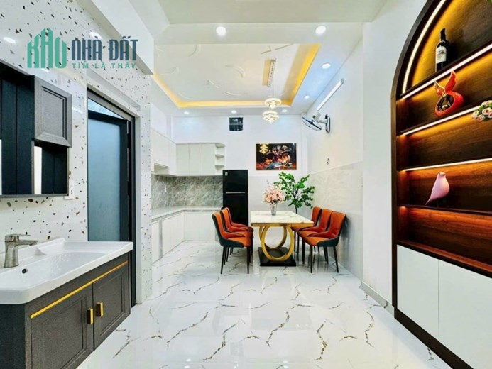 Chủ sắp đi định cư, bán nhà Quang Trung GÒ VẤP, giá cả còn TL