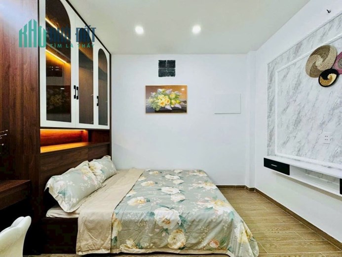 Chủ sắp đi định cư, bán nhà Quang Trung GÒ VẤP, giá cả còn TL