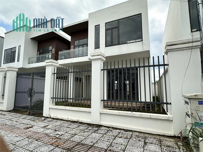 biệt thự đường N1 TT Trảng Bom, đường rộng 16m, khu dân trí cao, pháp lý chuẩn
