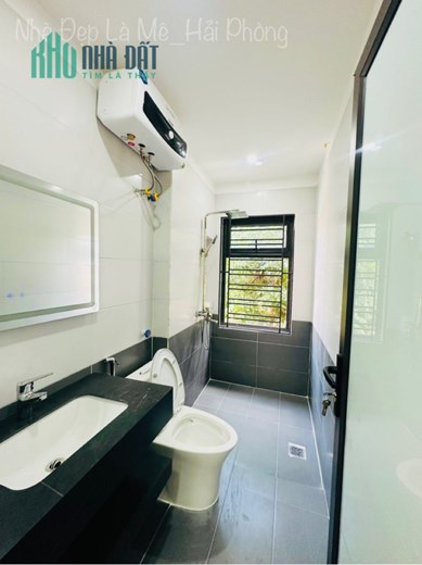 NHÀ LÔ GÓC ĐỘC LẬP MIẾU HAI XÃ XÂY MỚI ĐẸP LONG LANH