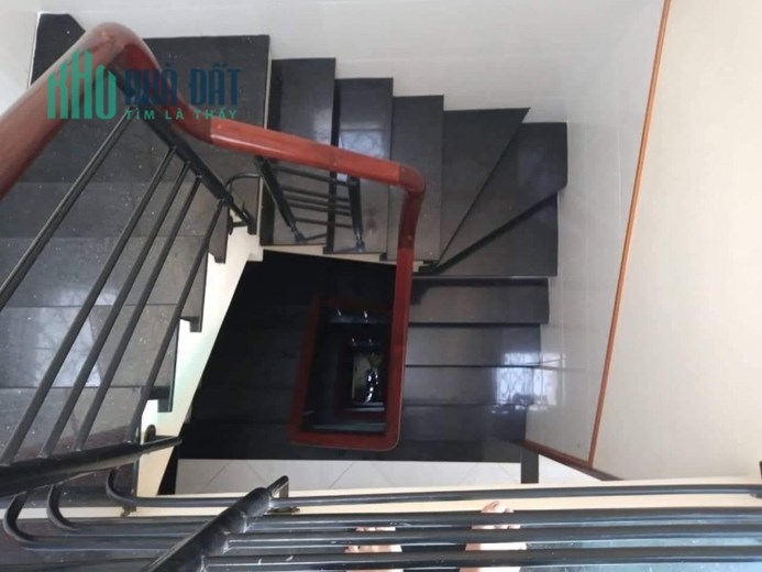 Bán Nhà Lý Thái Tổ Quận 10, 5 Tầng, hẻm 5M, Kinh Doanh, 23triệu/tháng