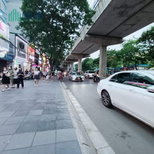 [ GIẢM 6 tỷ] Bán nhanh nhà MP Cầu Giấy 120m2, 4T, lô góc, mặt tiền 7.3m, hè rộng, KD đỉnh.