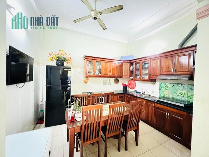 Bán nhà phân lô , vỉa hè , ô tô , thang máy 55m2 giá 11 tỷ , mua bán nhà phố Mai Dịch Hà Nội