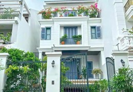 Hàng Hot! Biệt thự 3 lầu ST KDC Nam Long Trần Trọng Cung, Quận 7,Dtsd 499m2